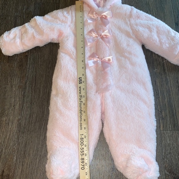 First Impressions Snow Suit size 6/9 months - Picture 5 of 9